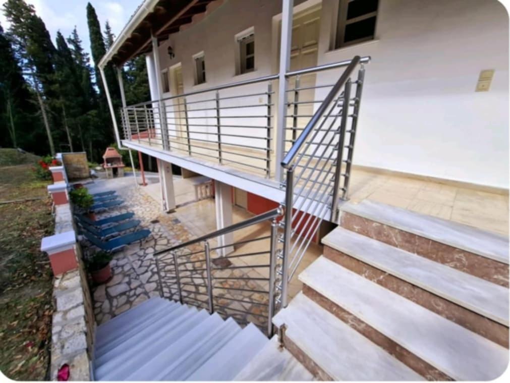 Villa Danai Agios Georgios Pagon Bagian luar foto