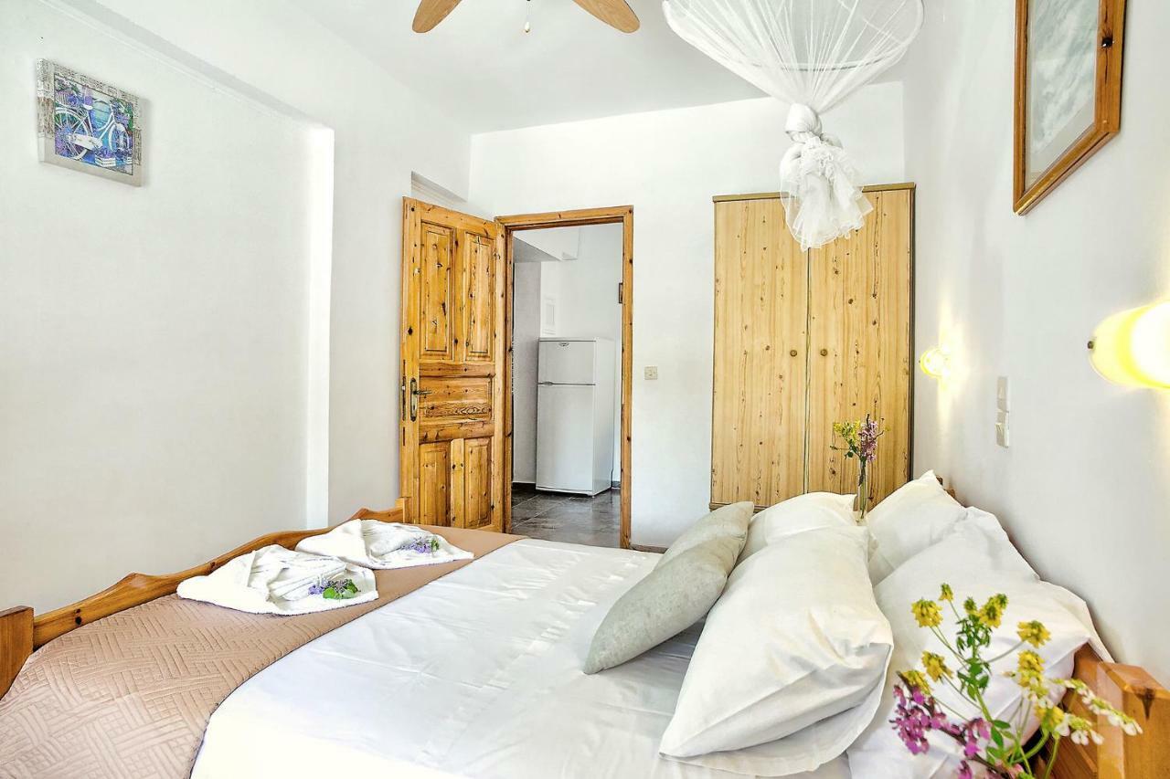 Villa Danai Agios Georgios Pagon Bagian luar foto